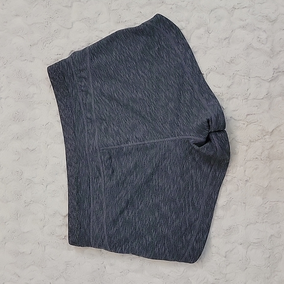 Athleta Gray Drawstring Shorts, Women's Size Medium, Great Condition! - Picture 6 of 6